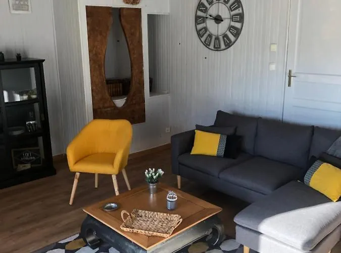 Les Vieille Tuiles * Cudos